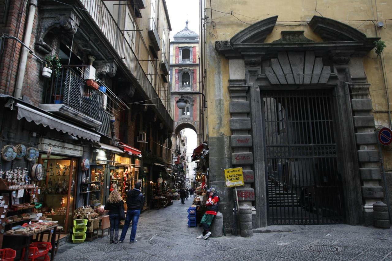 Alla Corte Del Re Dimora Storica Napoli Eksteriør billede